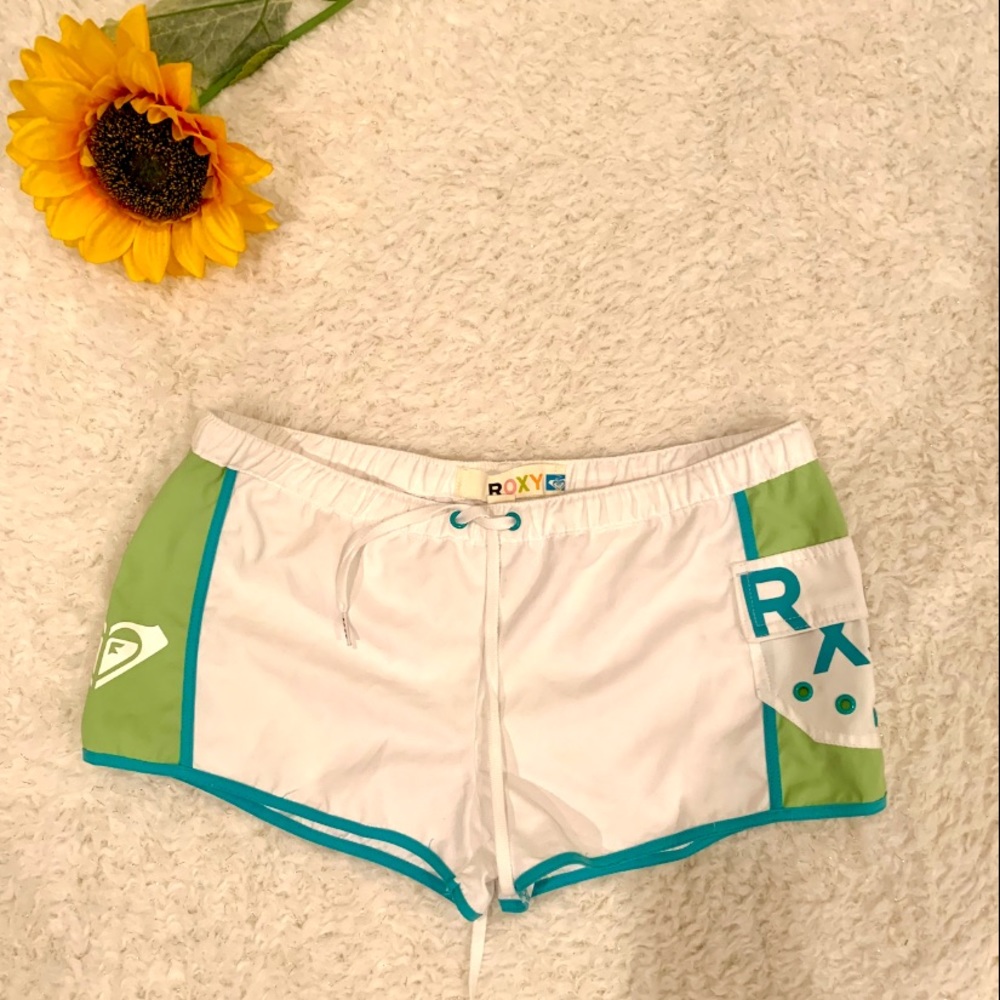 Cute!! ROXY Board Shorts, Size 3 *NEW*